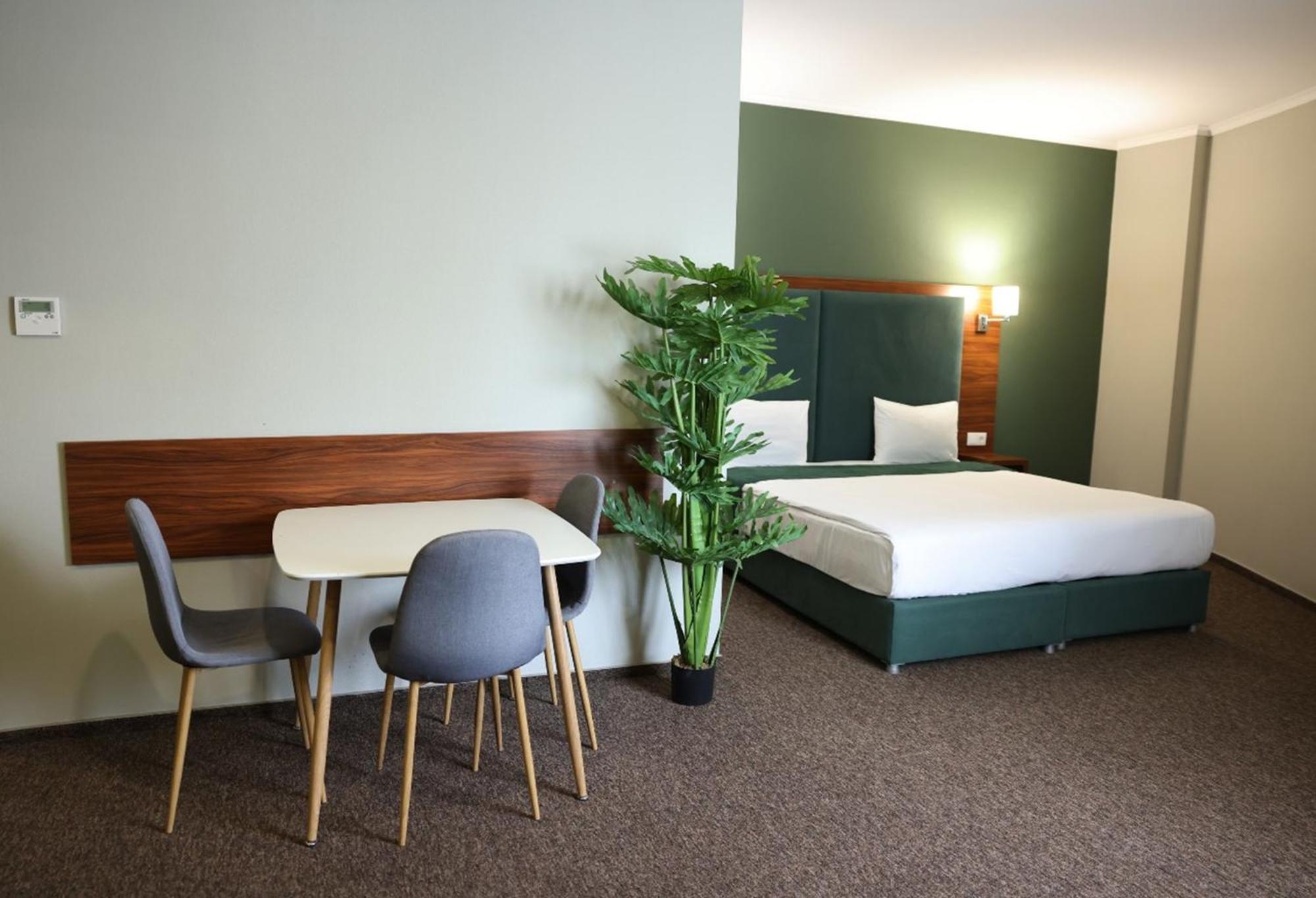 Green Tower Hotel Tbilisi Eksteriør billede