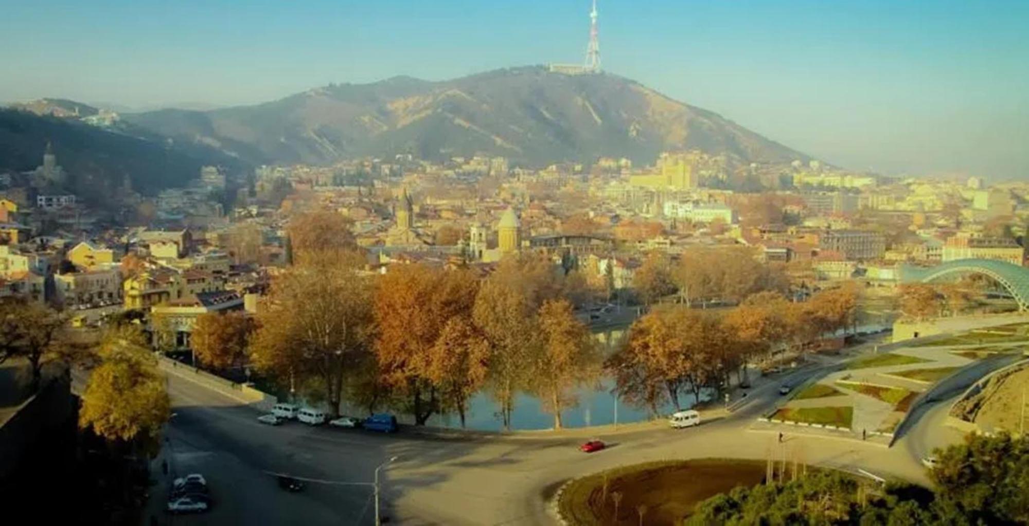 Green Tower Hotel Tbilisi Eksteriør billede
