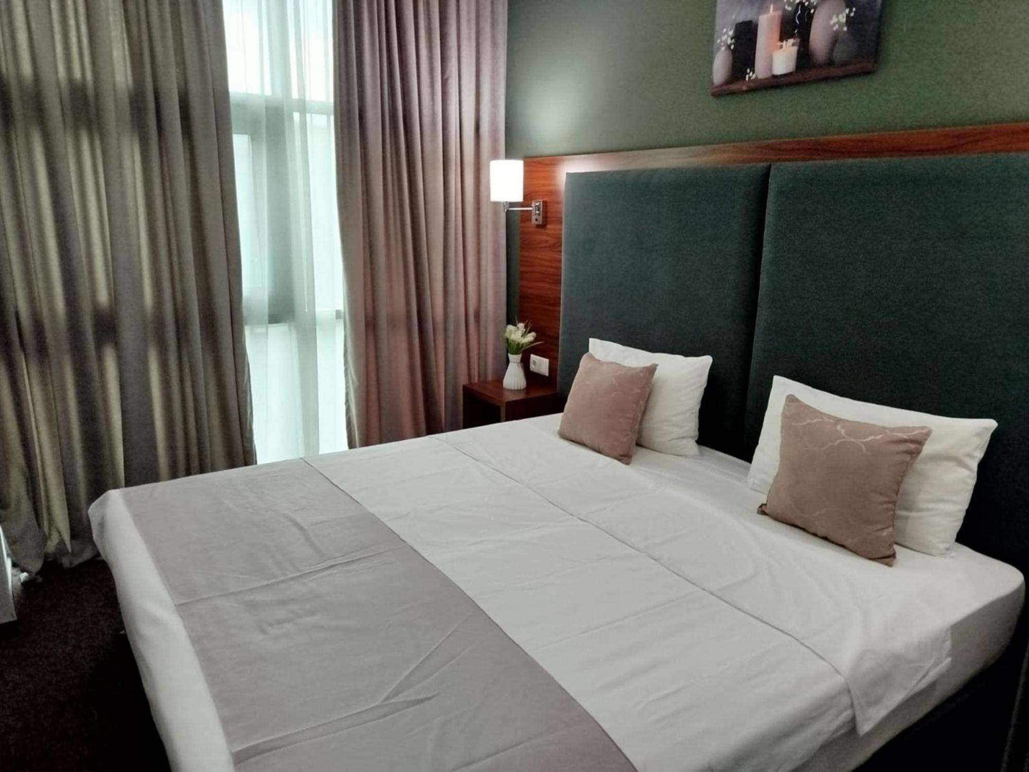 Green Tower Hotel Tbilisi Eksteriør billede