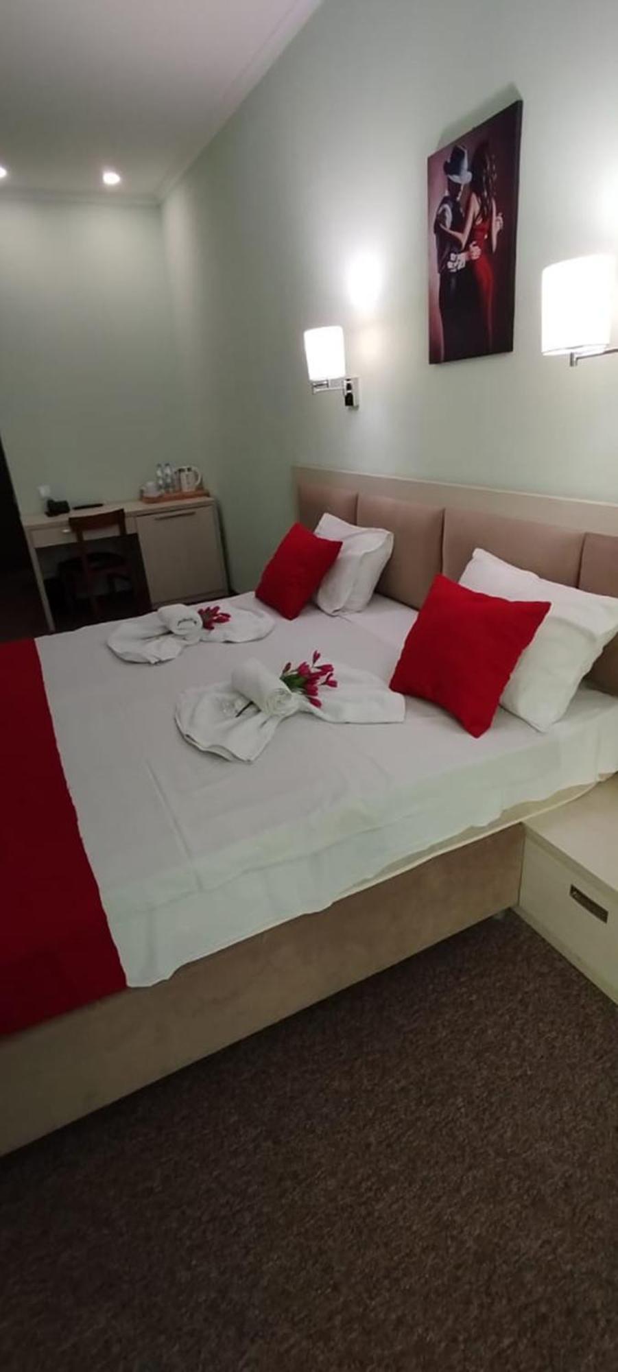 Green Tower Hotel Tbilisi Eksteriør billede
